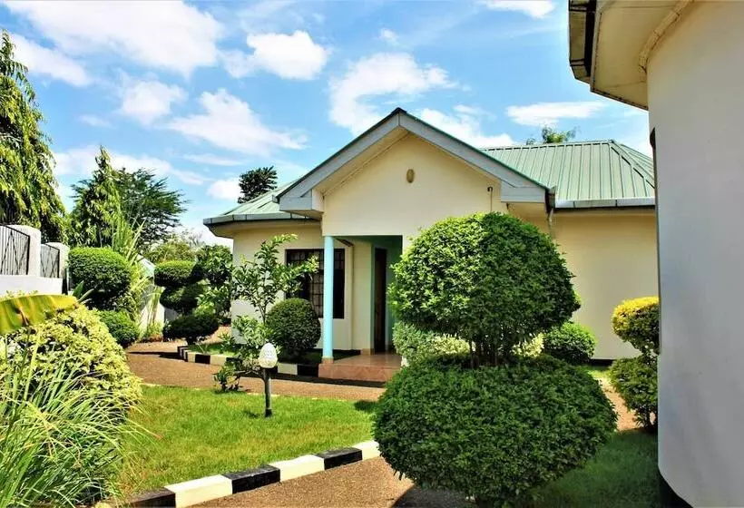 Majatalo Amazing Accommodation In Arusha Furaha Lodge
