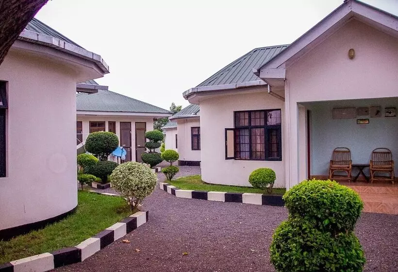 Majatalo Amazing Accommodation In Arusha Furaha Lodge