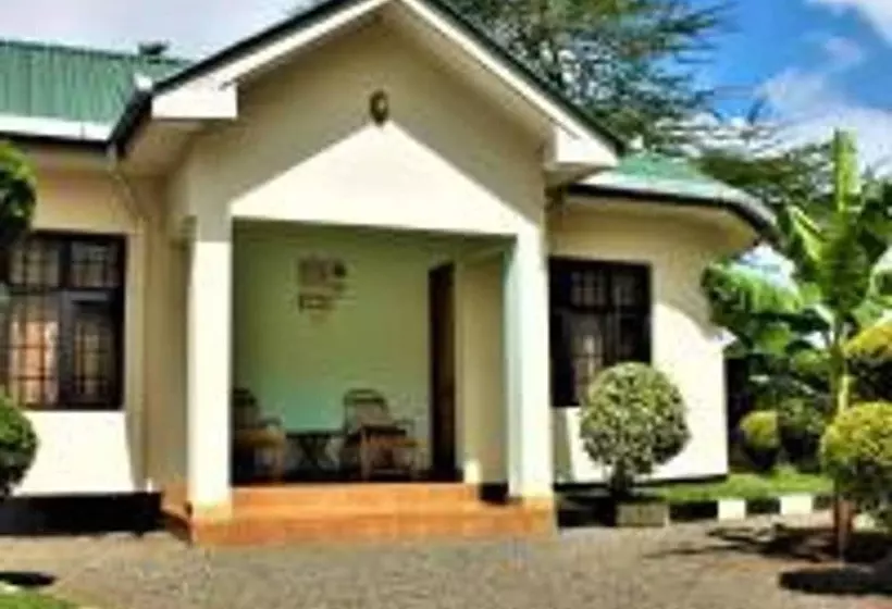 Majatalo Amazing Accommodation In Arusha Furaha Lodge