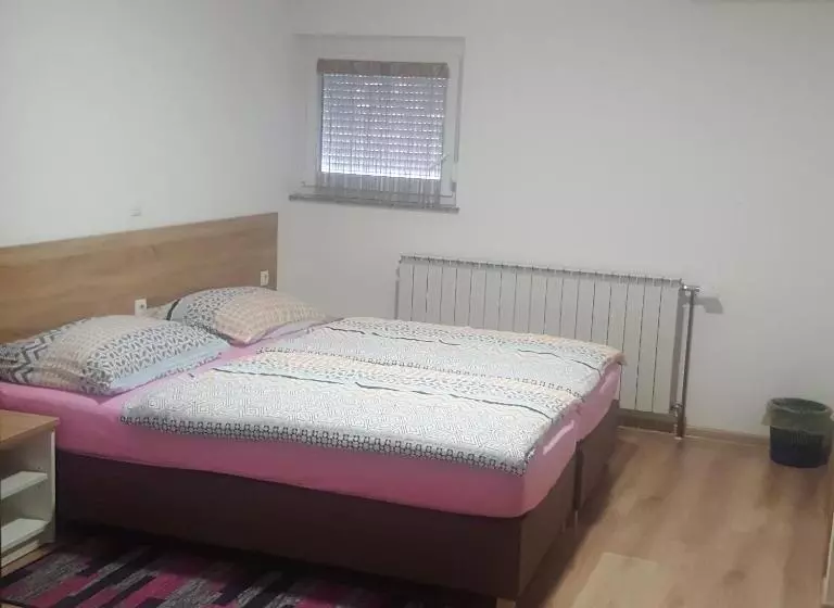 Aamiaismajoitus (B&B) Sobe Mrak