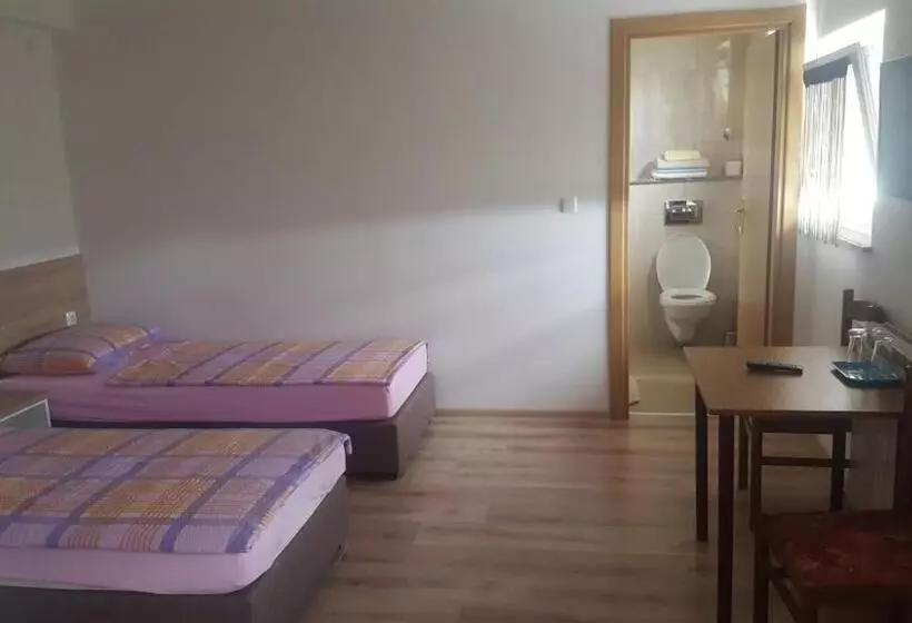 Aamiaismajoitus (B&B) Sobe Mrak