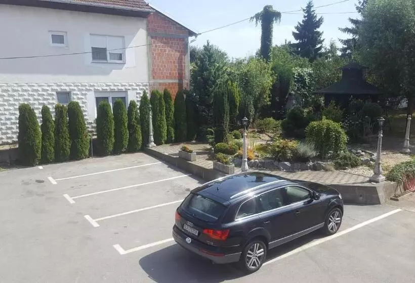 Aamiaismajoitus (B&B) Sobe Mrak