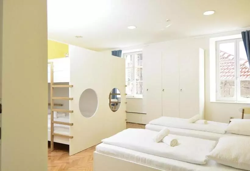 Hostel Sv. Lovre