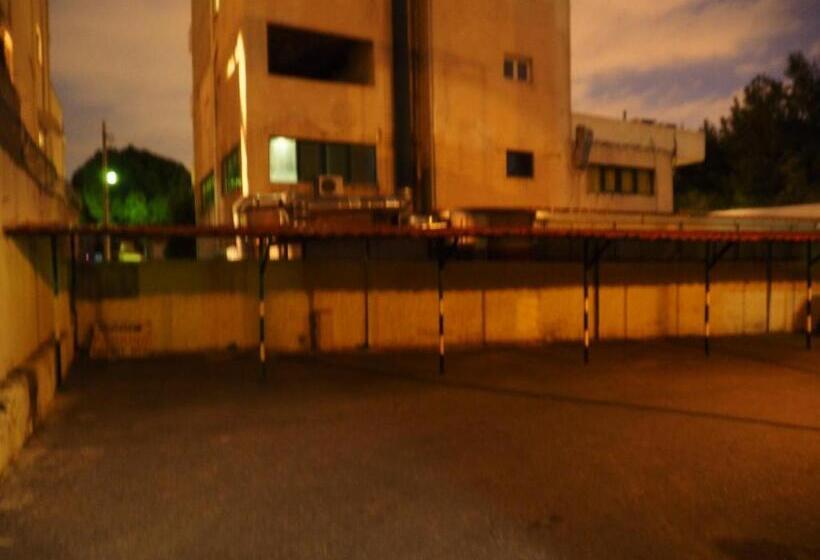 בית מלון כפרי Aegli