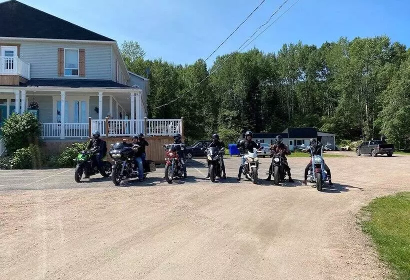 Hotelli Auberge Presbytere Mont Lac Vert