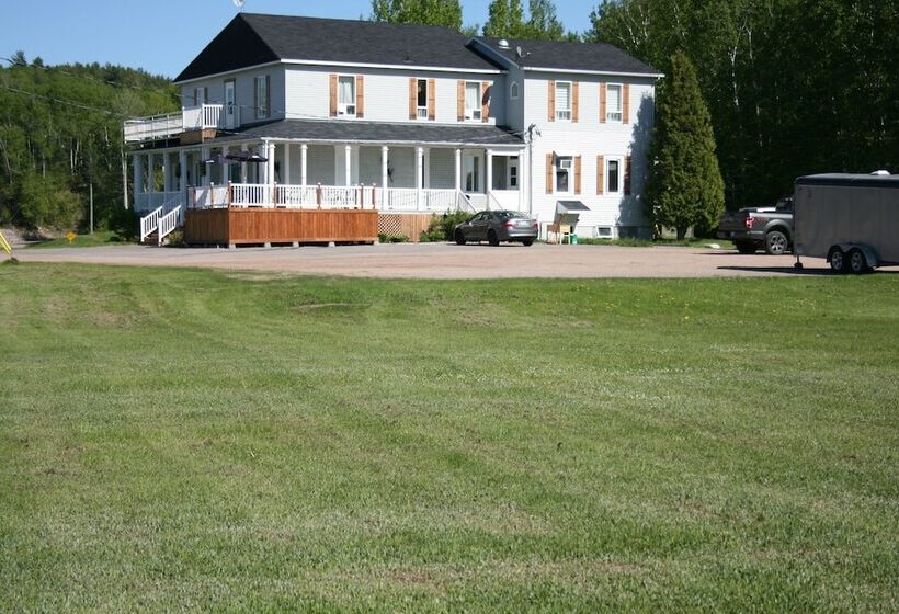 هتل Auberge Presbytere Mont Lac Vert