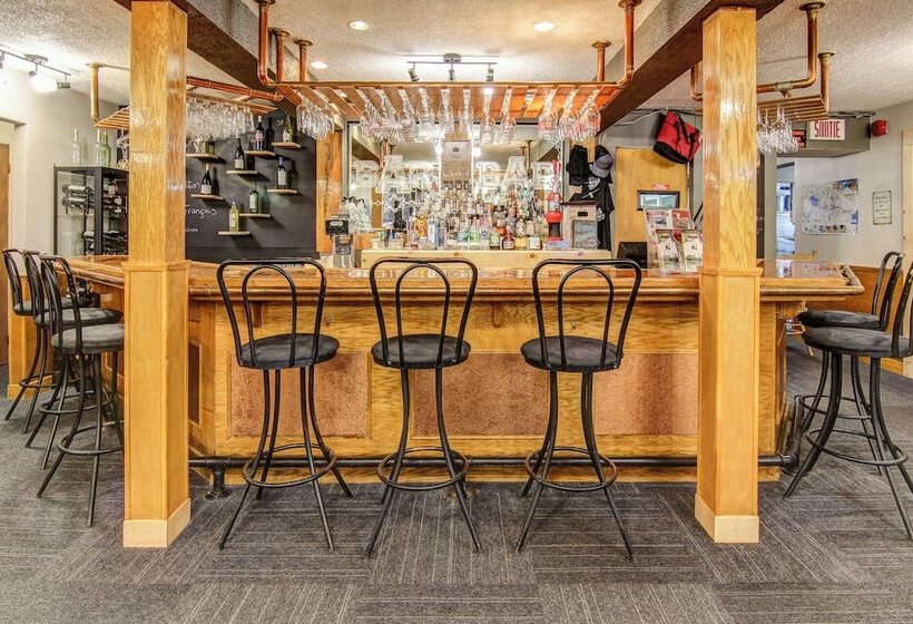 هتل Auberge Presbytere Mont Lac Vert