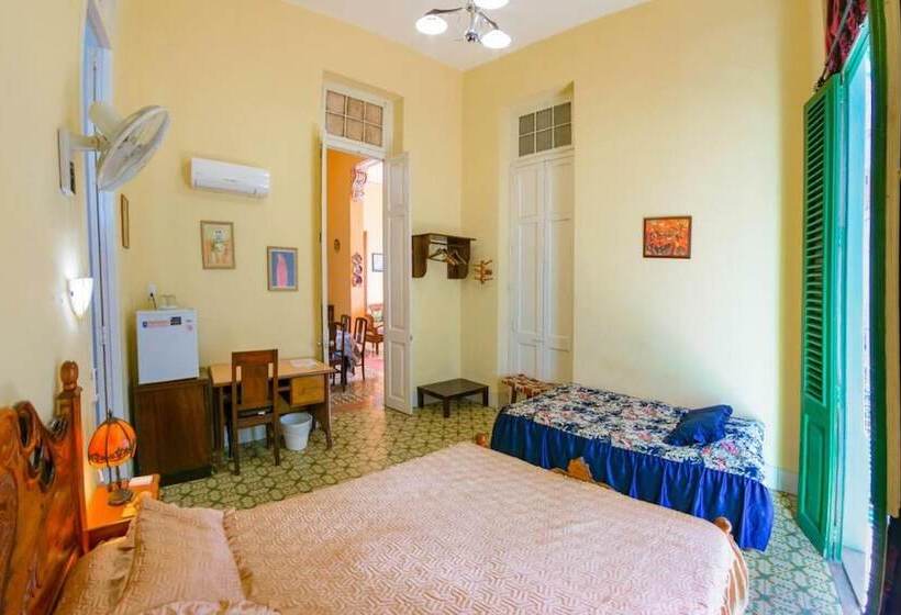 هتل Casa Colonial Tere