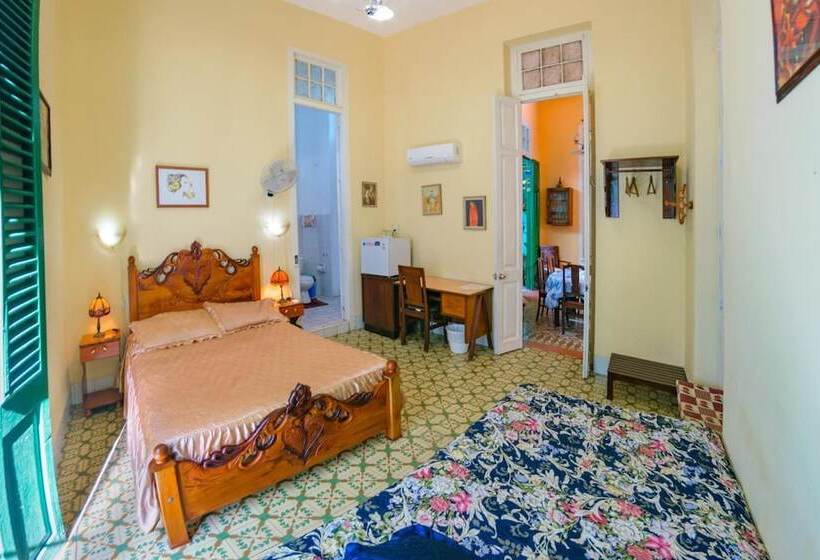 هتل Casa Colonial Tere