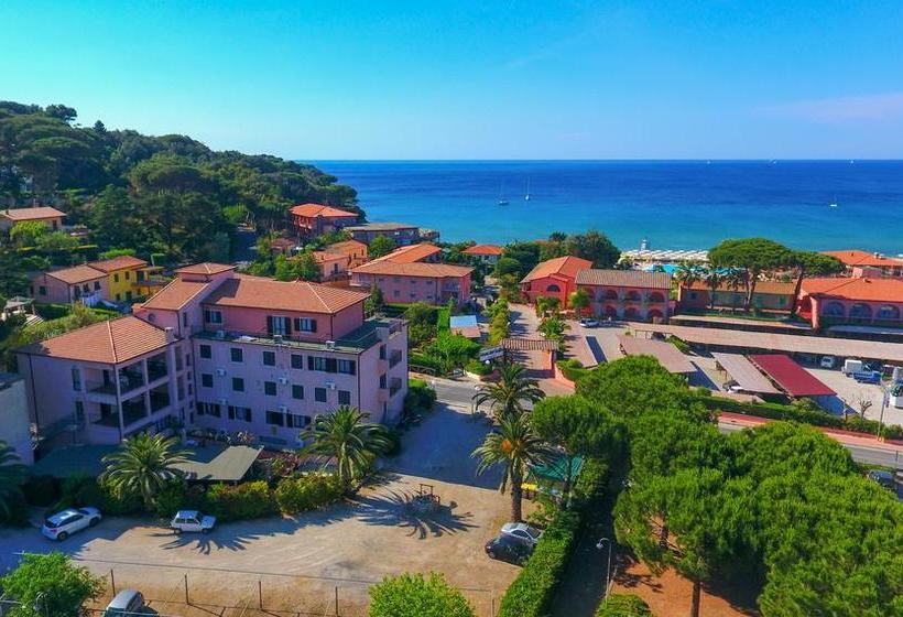 Отель Del Golfo Dependance