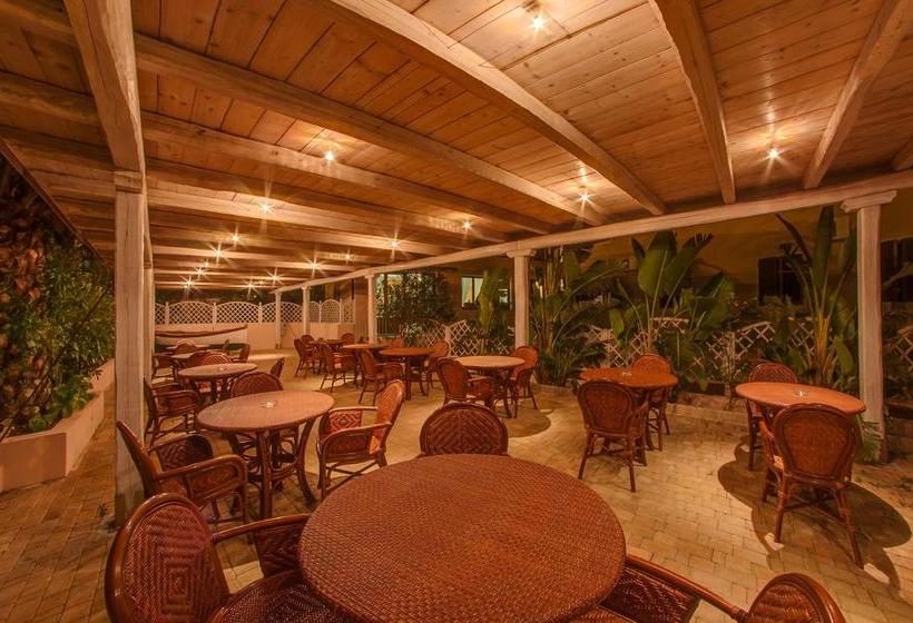 Отель Del Golfo Dependance