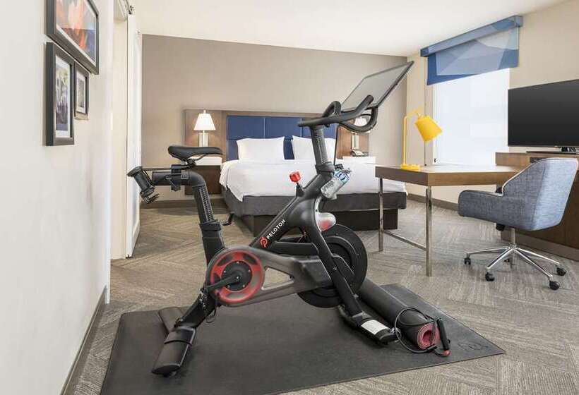 Отель Hampton Inn & Suites Phoenix Downtown