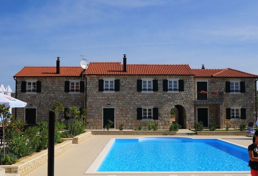 ホテル Pansion Skelin