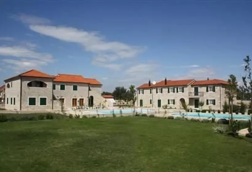 Hotelli Pansion Skelin