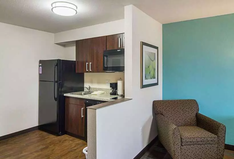 Hotelli Suburban Studios Monaca  Pittsburgh