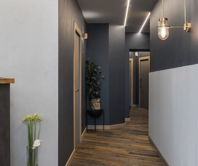 酒店 The Faces Moyka