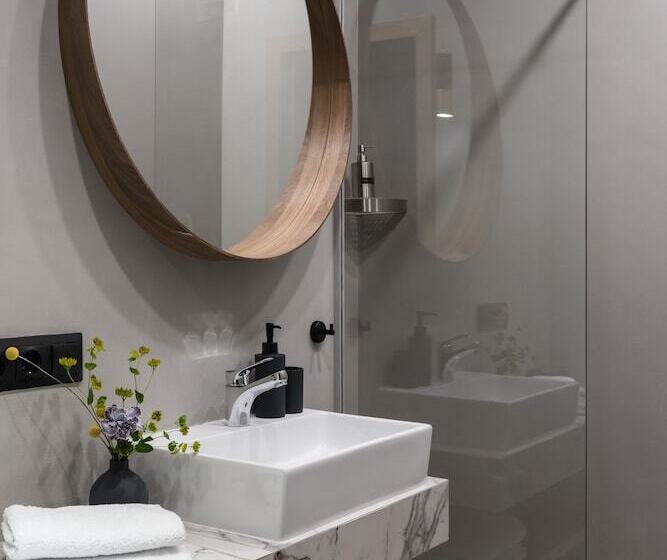 酒店 The Faces Moyka