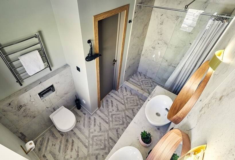 酒店 The Faces Moyka