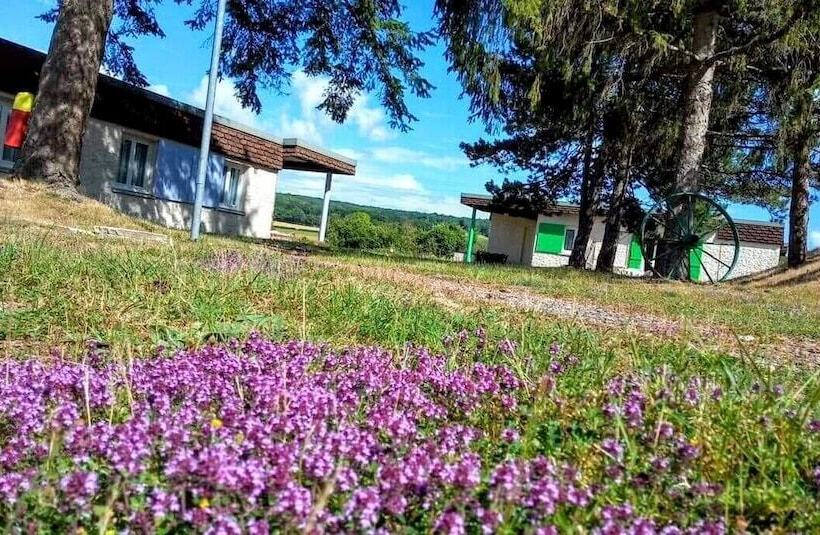 فندق Village Vacances Chatel Censoir