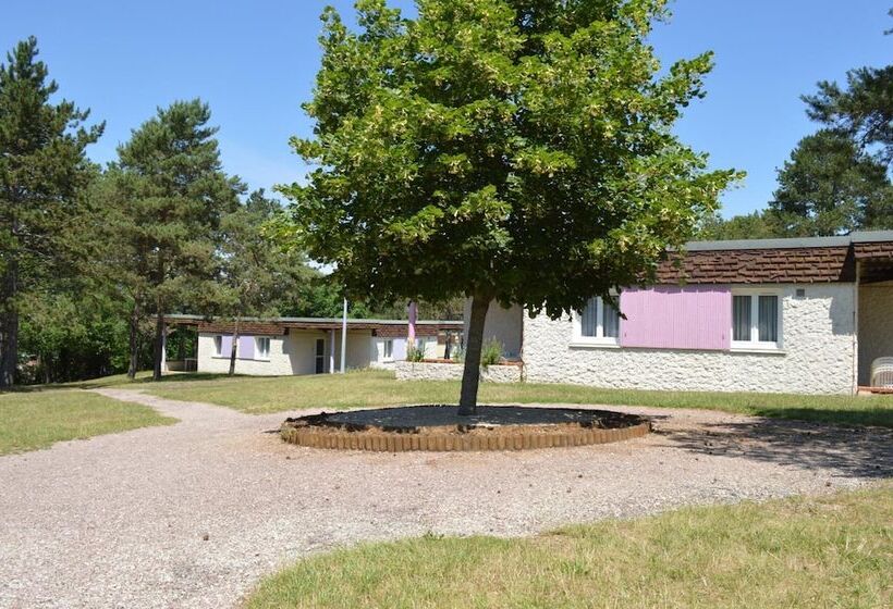 فندق Village Vacances Chatel Censoir