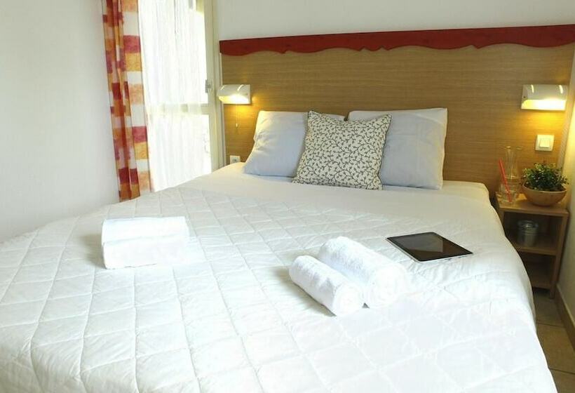 فندق Vvf Château Sur La Vienne Lac De Vassivière