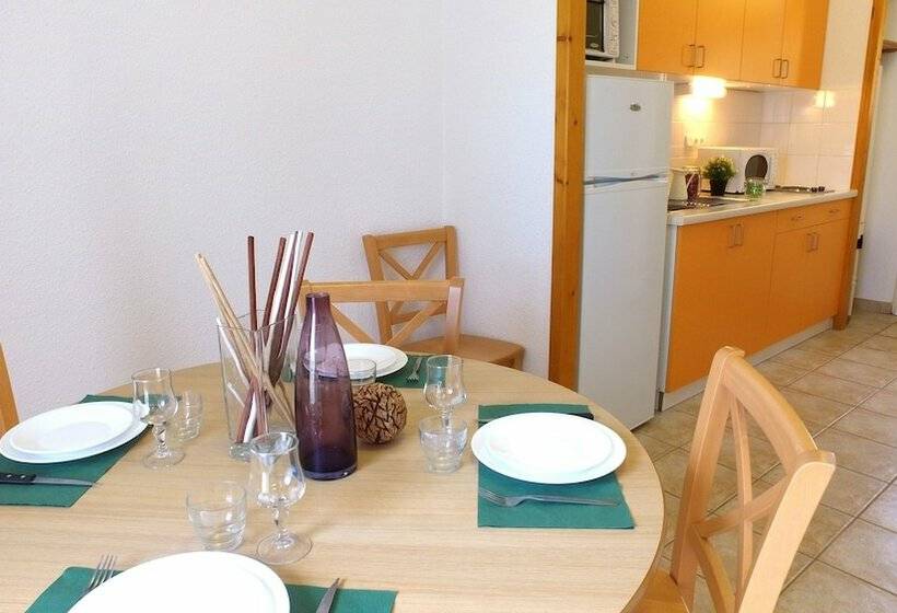 فندق Vvf Château Sur La Vienne Lac De Vassivière