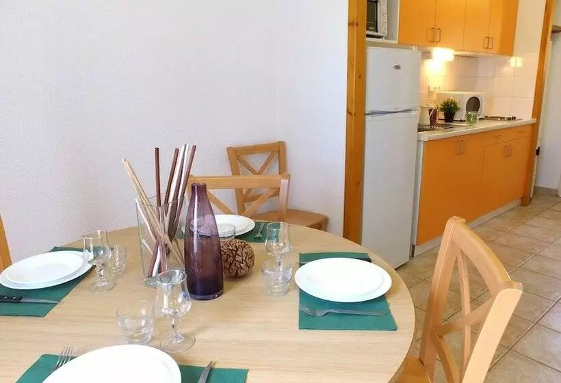 Hotelli Vvf Château Sur La Vienne Lac De Vassivière