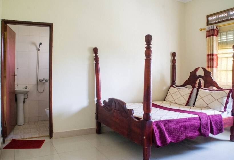 Marphie Hotel Rukungiri