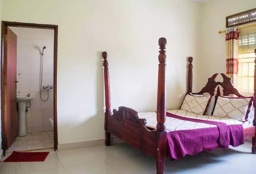 Marphie Hotel Rukungiri