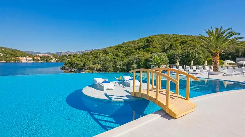 リゾートホテル Aminess Port 9 Hotel & Residence