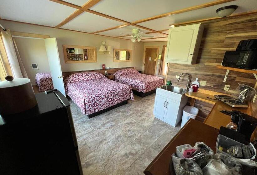 Eden Village Motel And Cottages