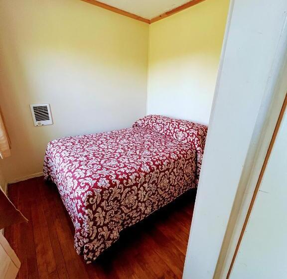 Eden Village Motel And Cottages