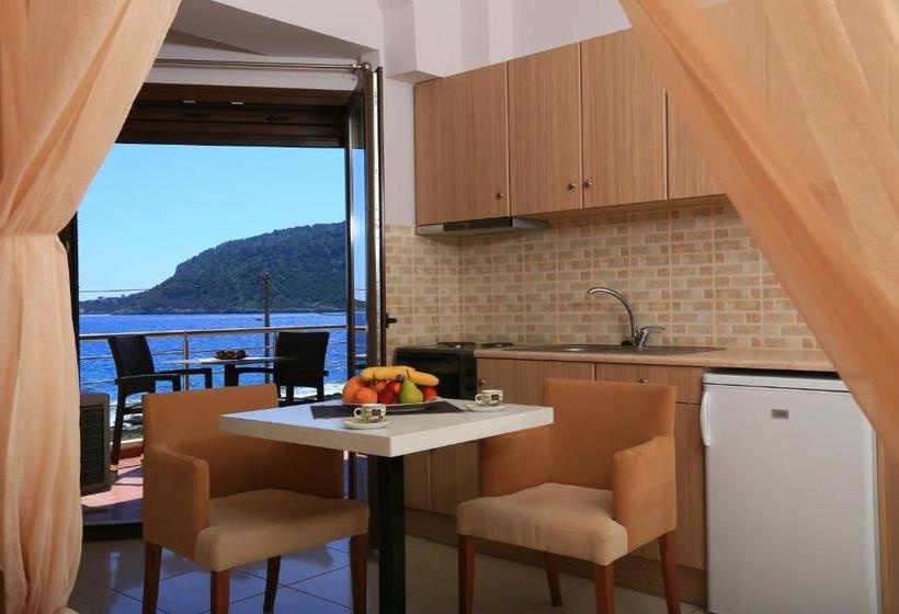 Faros Luxury Suites
