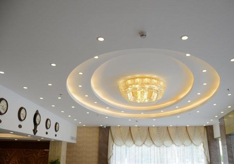 ホテル E E Business