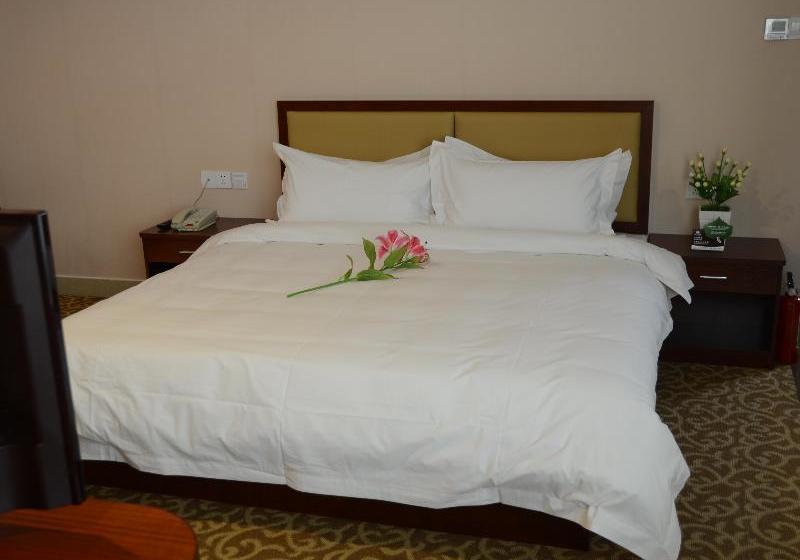 ホテル E E Business