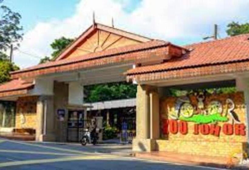 בית מלון כפרי Forest City Marina