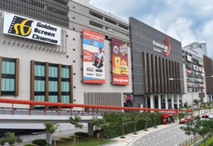 בית מלון כפרי Forest City Marina