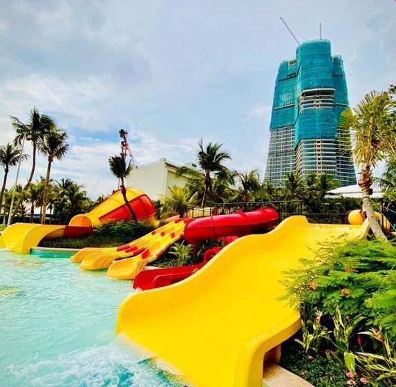 בית מלון כפרי Forest City Marina