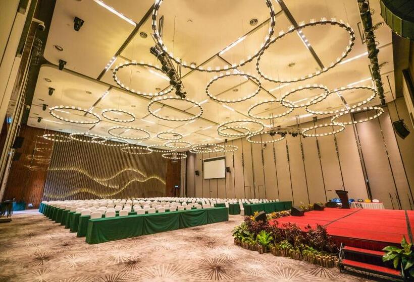 בית מלון כפרי Forest City Marina