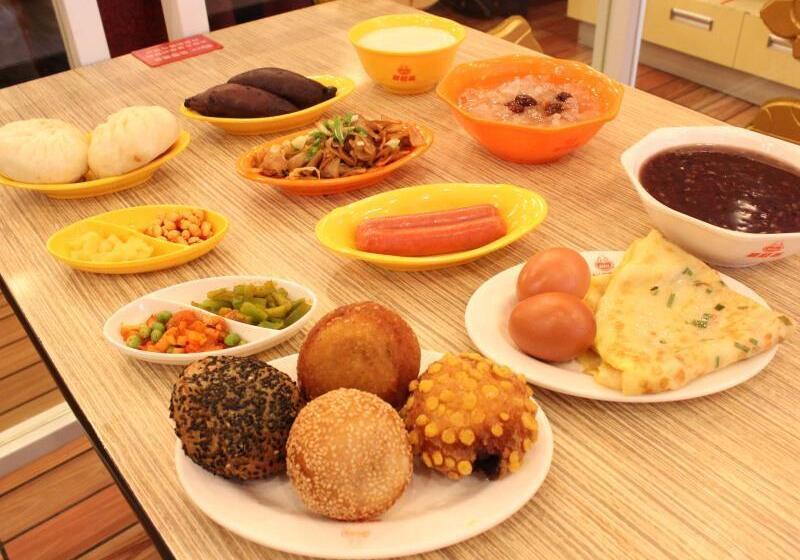 בית מלון כפרי Greentree Inn Shanghai Caoan Road Textile Express