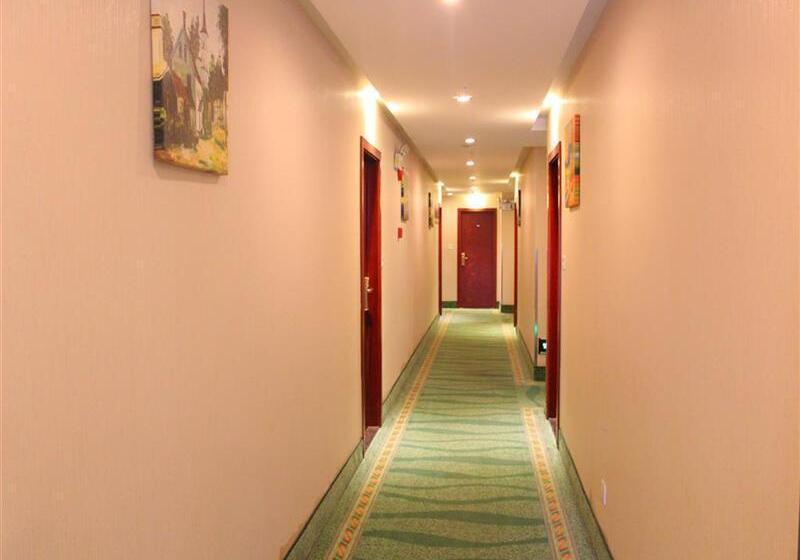 בית מלון כפרי Greentree Inn Shanghai Caoan Road Textile Express
