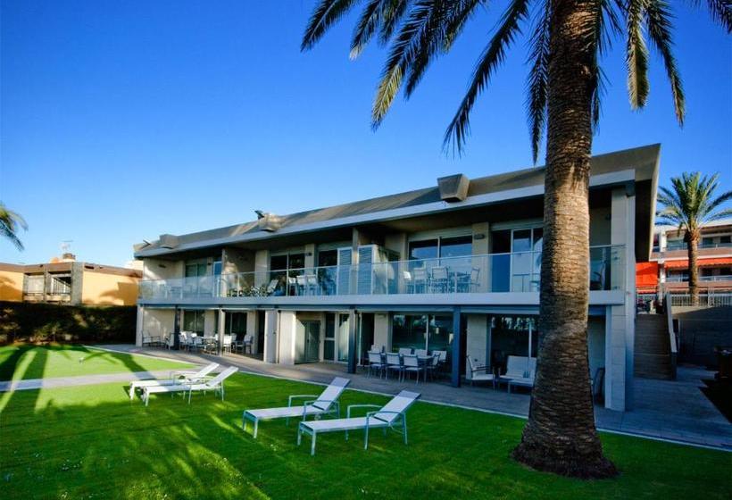 ホテル Las Barcas