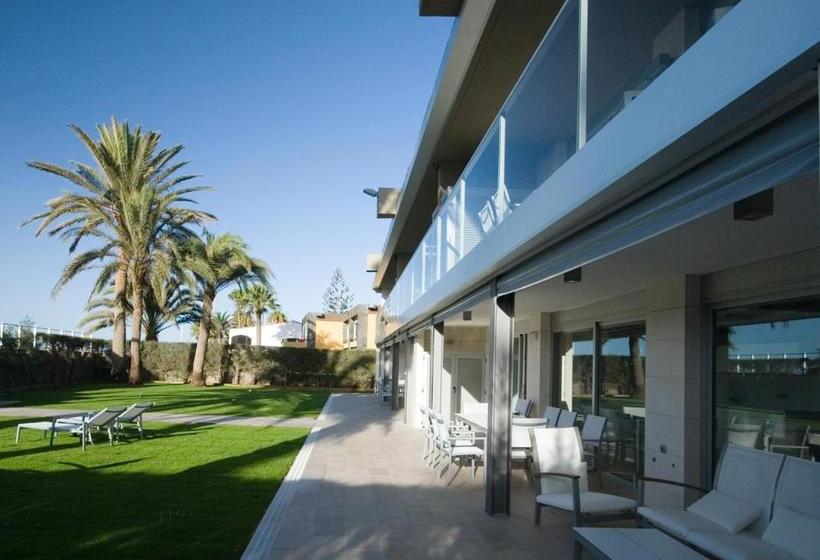 ホテル Las Barcas