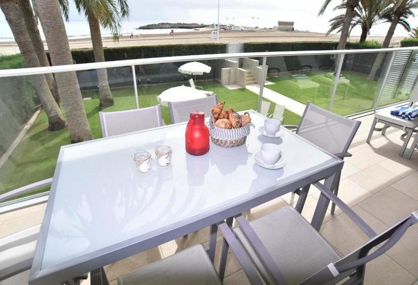 ホテル Las Barcas