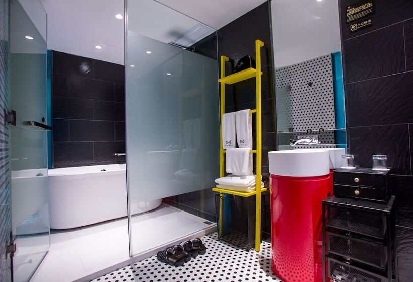 Likto Hotel Free Shuttle Bus To Canton Fair