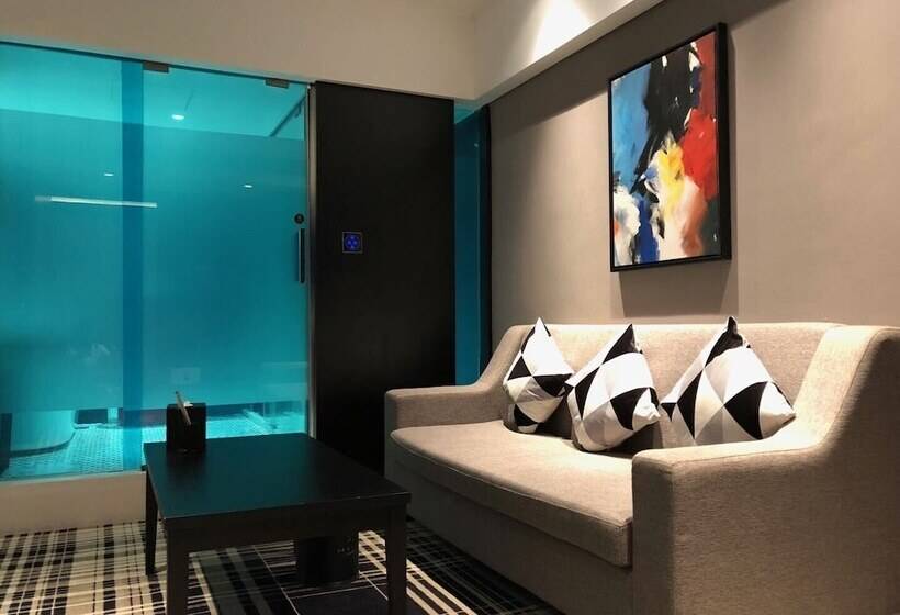 Likto Hotel Free Shuttle Bus To Canton Fair