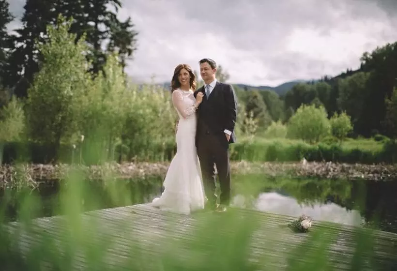 Hotelli Pine River Ranch B&b