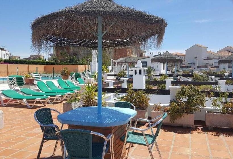 ホテル Pueblo Evita Hill