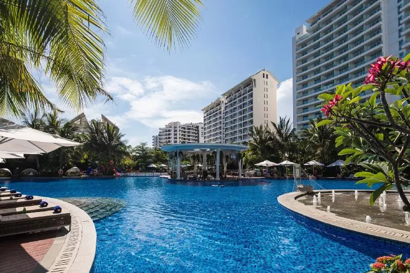 ホテル Ramada Plaza By Wyndham Sanya Bay