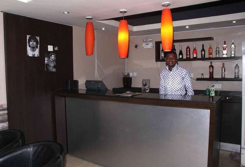 هتل Silver Grandeur